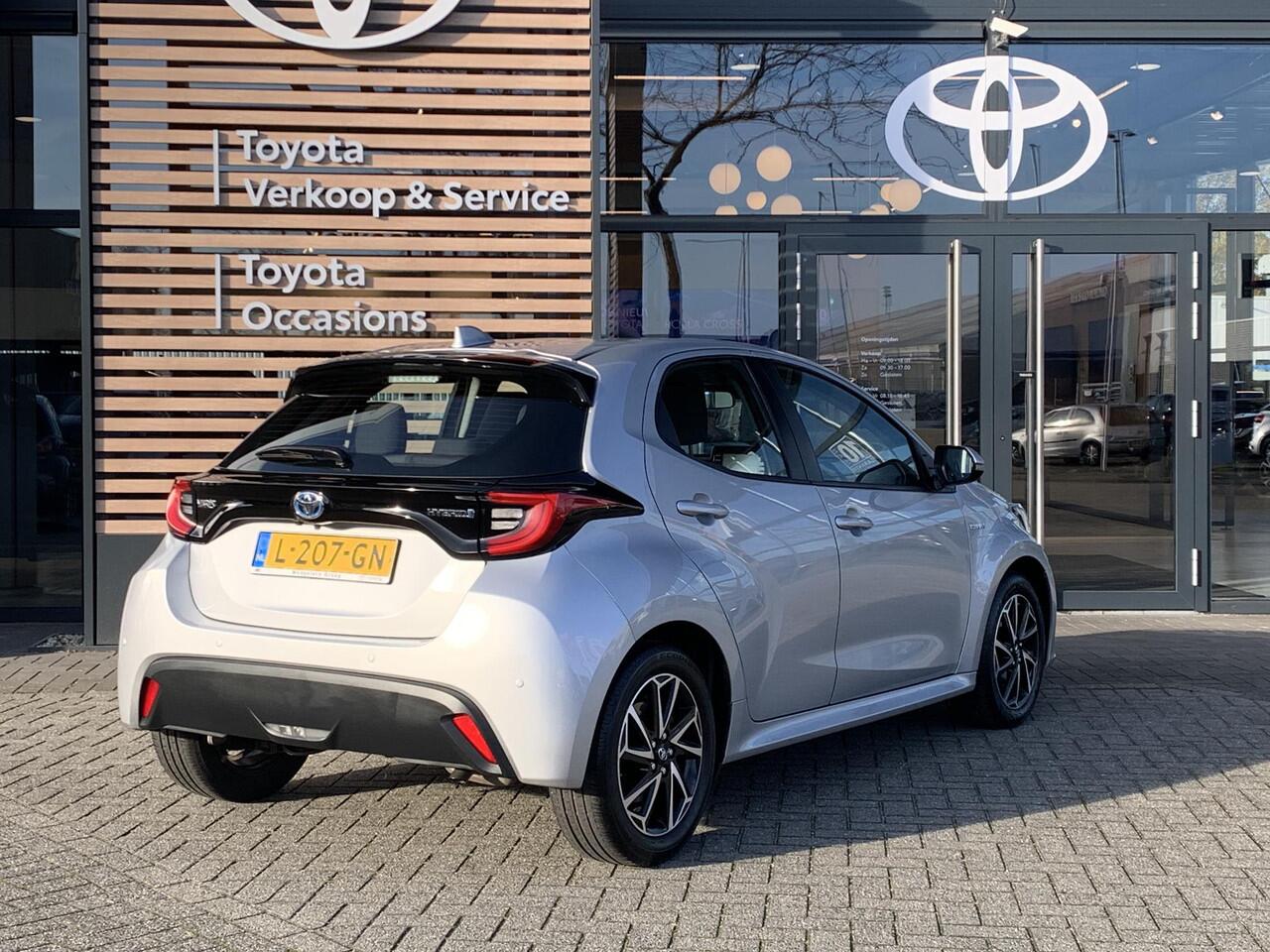 Toyota YARIS 1.5 Hybrid Dynamic