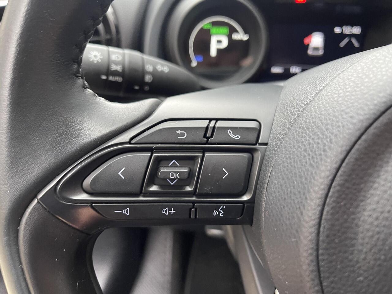 Toyota YARIS 1.5 Hybrid Dynamic NL AUTO | Lichtmetalen velgen | Climate control | Parkeercamera