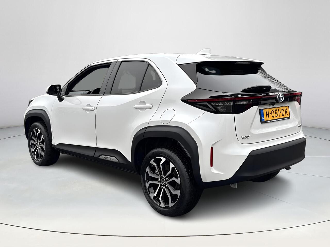 Toyota YARIS Cross 1.5 Hybrid First Edition | Navigatie | Apple CarPlay/Android auto | Achteruitrijcamera