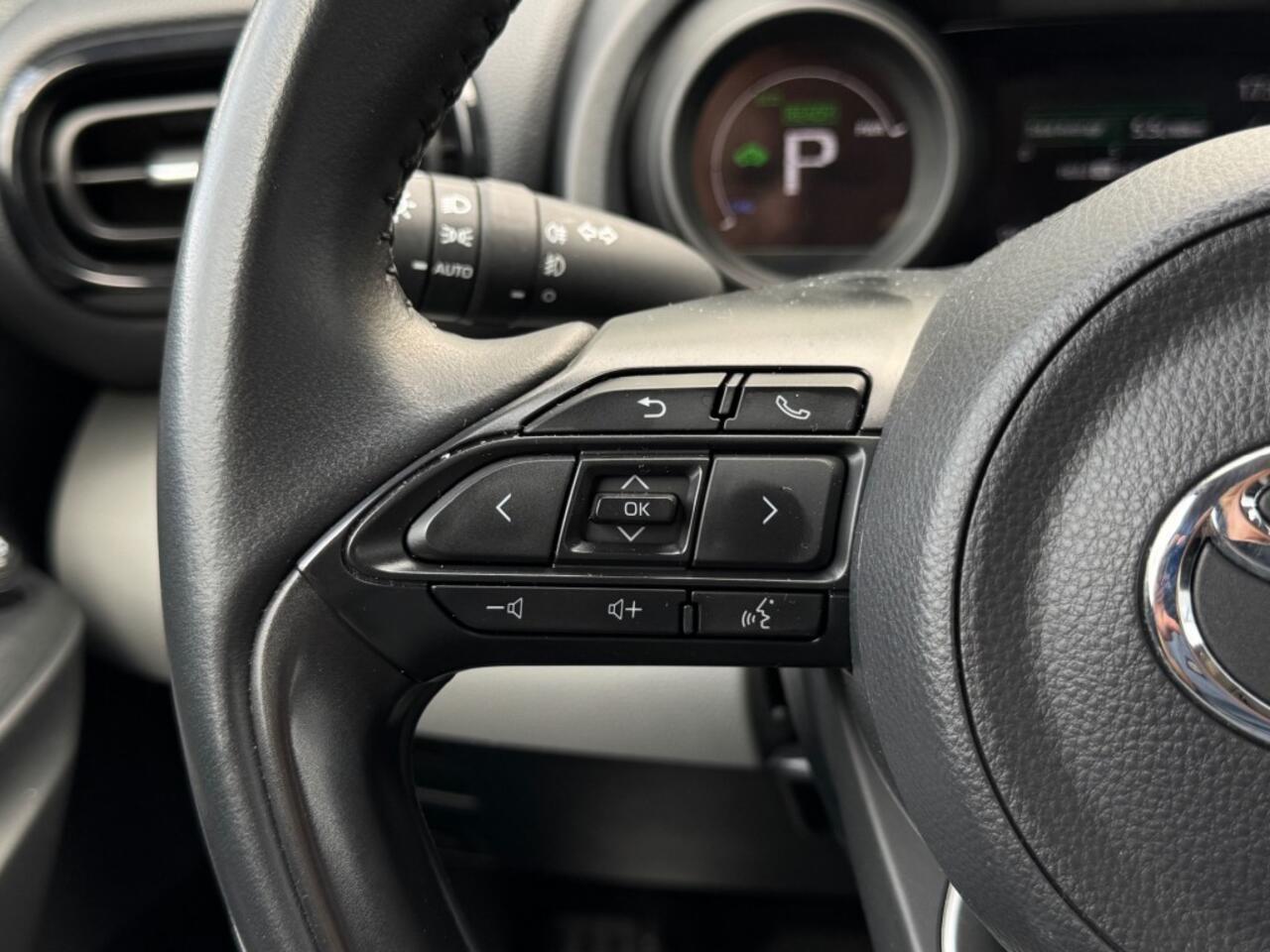 Toyota YARIS 1.5 Hybrid Comfort - Navi/apple/android- camera