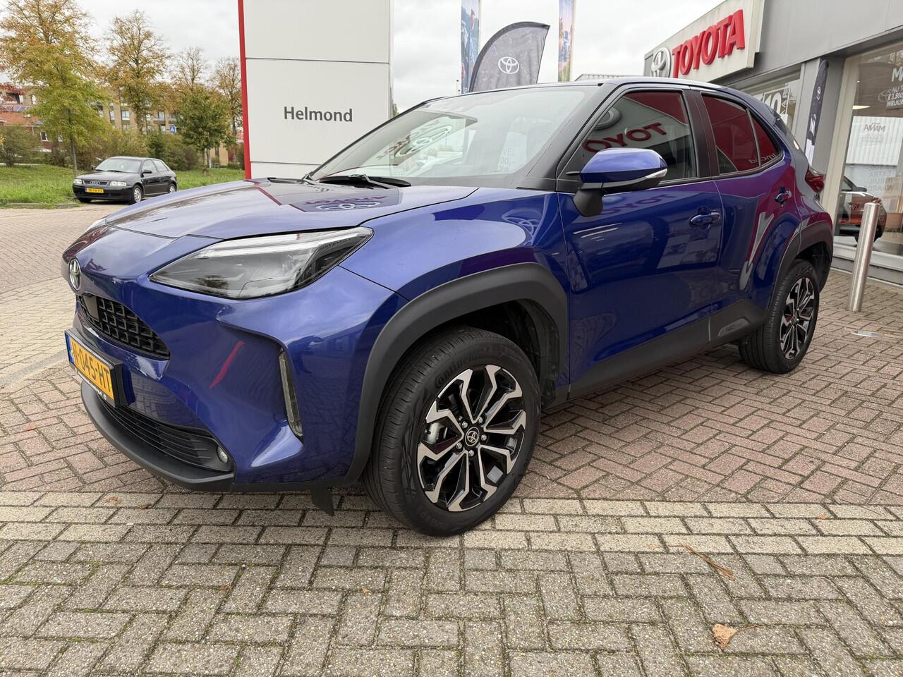 Toyota YARIS Cross 1.5 Hybrid First Edition 1e eigenaar! | DELAER ONDERHOUDEN | Navigatie | Apple CarPlay/Android auto | Keyless | Cruise control adaptief |