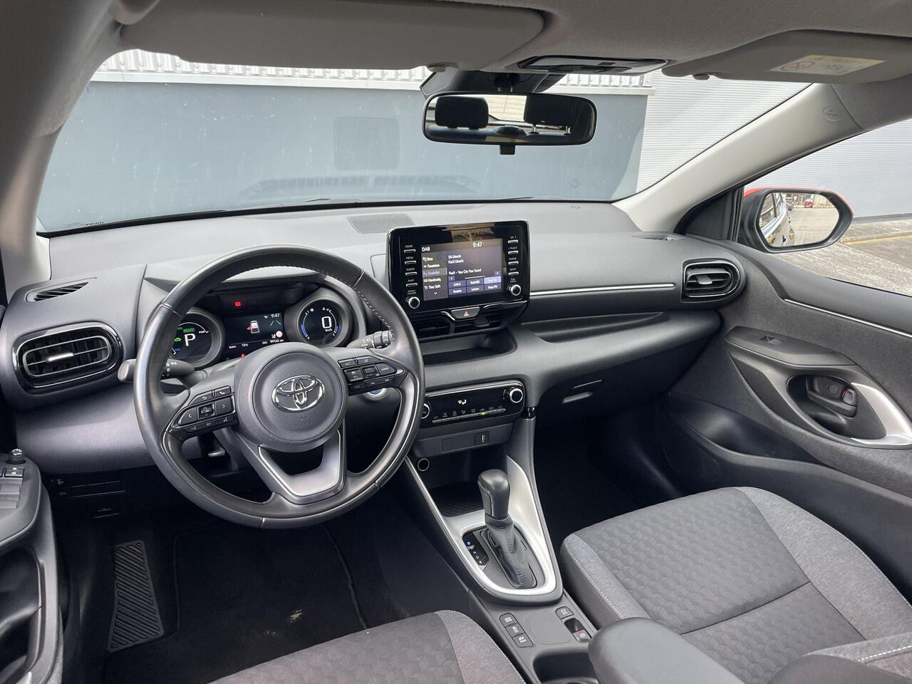 Toyota YARIS 1.5 Hybrid First Edition | Orange Packet | Full Map Navigatie |