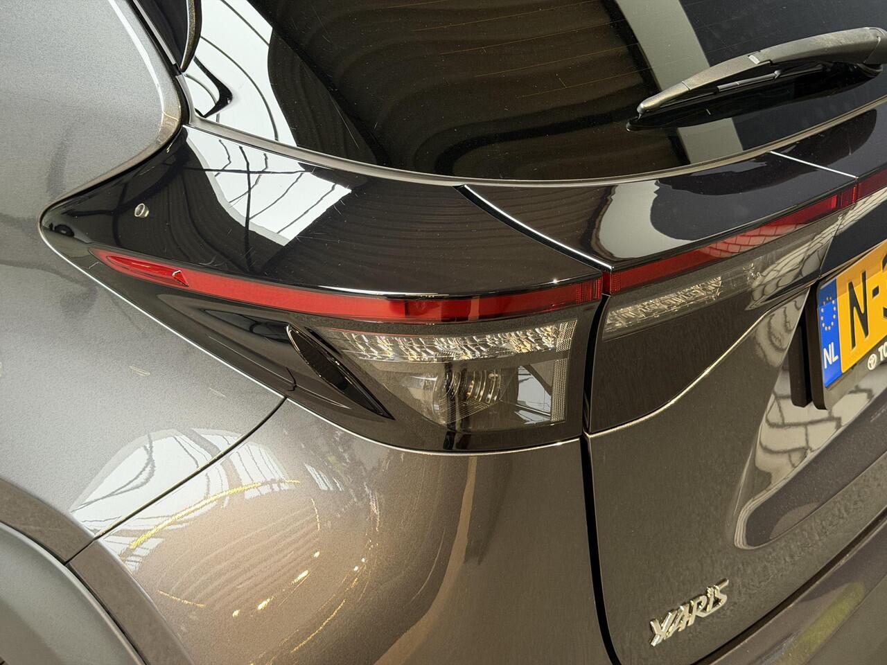 Toyota YARIS Cross 1.5 VVT-I First Edition 1300 kg trekgewicht