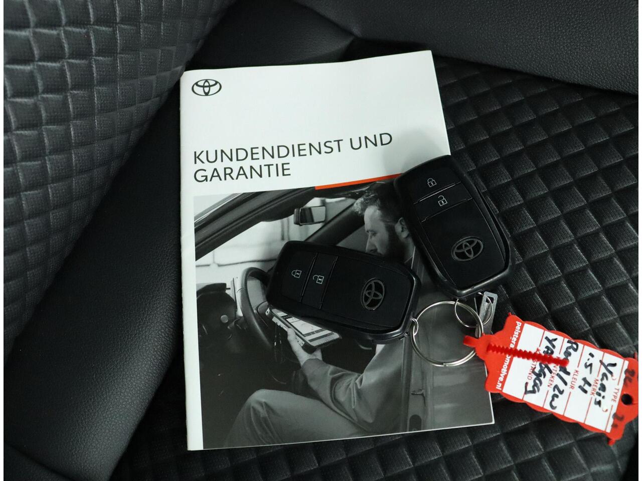 Toyota YARIS 1.5 Hybrid Executive | Stoelverwarming | Apple carplay & Android auto |