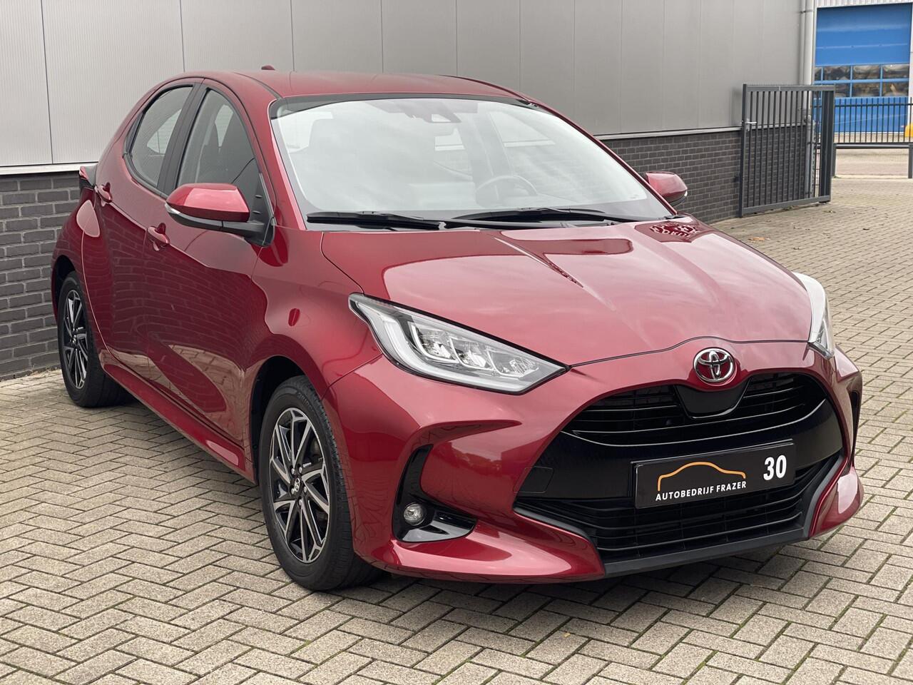 Toyota YARIS 1.5 VVT-i DYNAMIC / LED / CRUISE / CARPLAY /