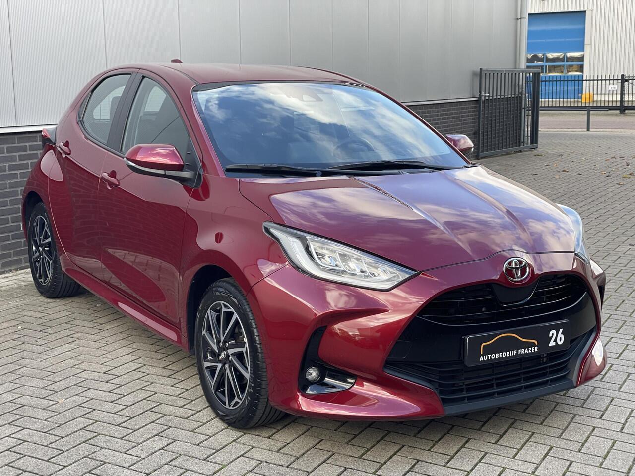 Toyota YARIS 1.5 VVT-i DYNAMIC / LED / CRUISE / CARPLAY /