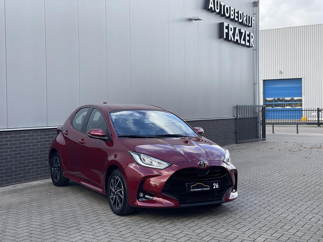 Toyota YARIS 1.5 VVT-i DYNAMIC / LED / CRUISE / CARPLAY /