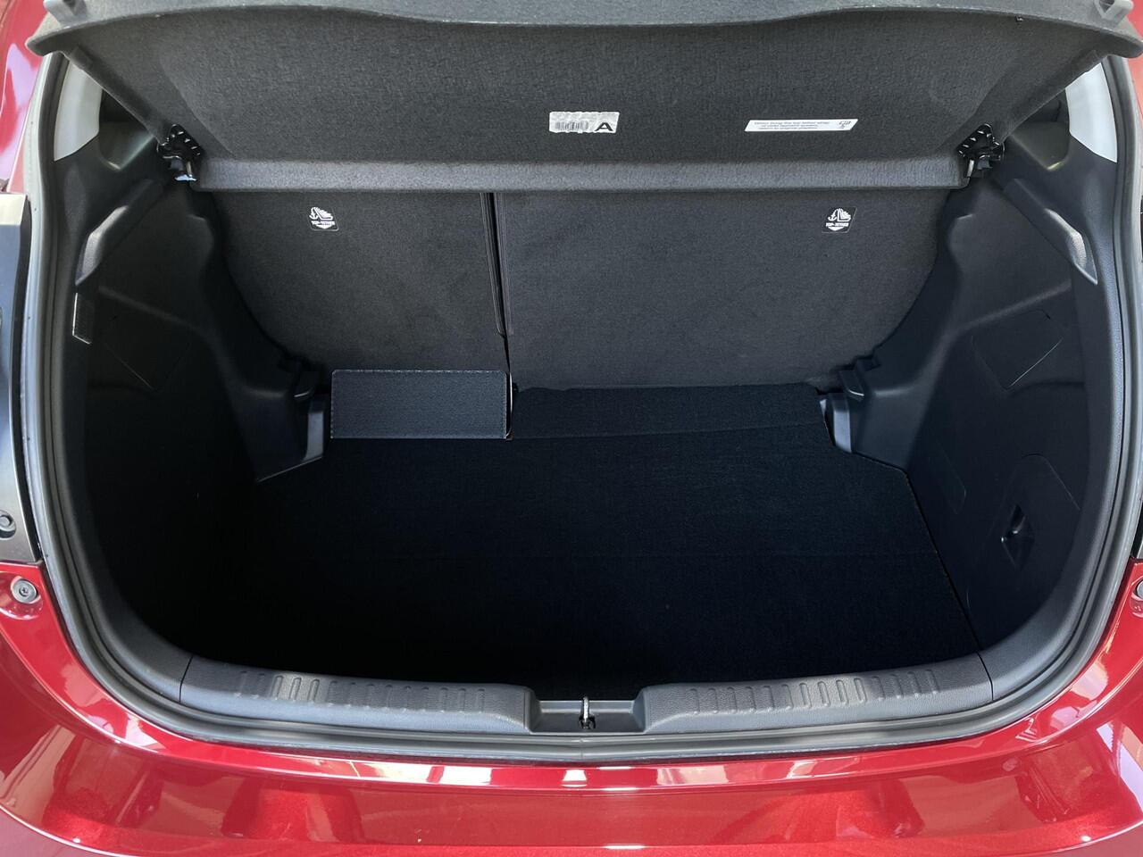 Toyota YARIS 1.5 VVT-i DYNAMIC / LED / CRUISE / CARPLAY /