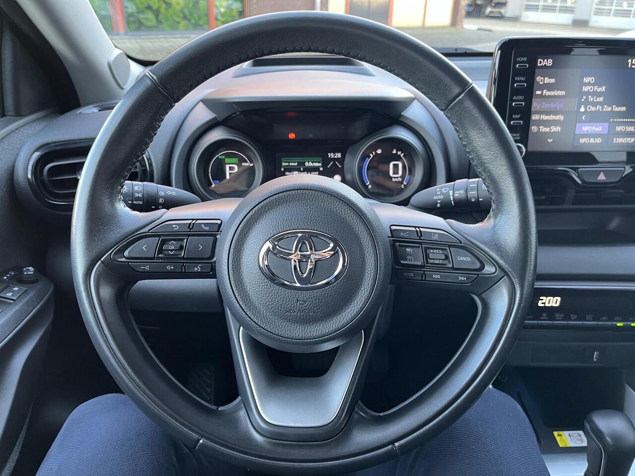 Toyota YARIS 1.5 Hybrid Executive Special | Parkeersensoren rondom | dode hoek Detectie BSM. | HUD display |