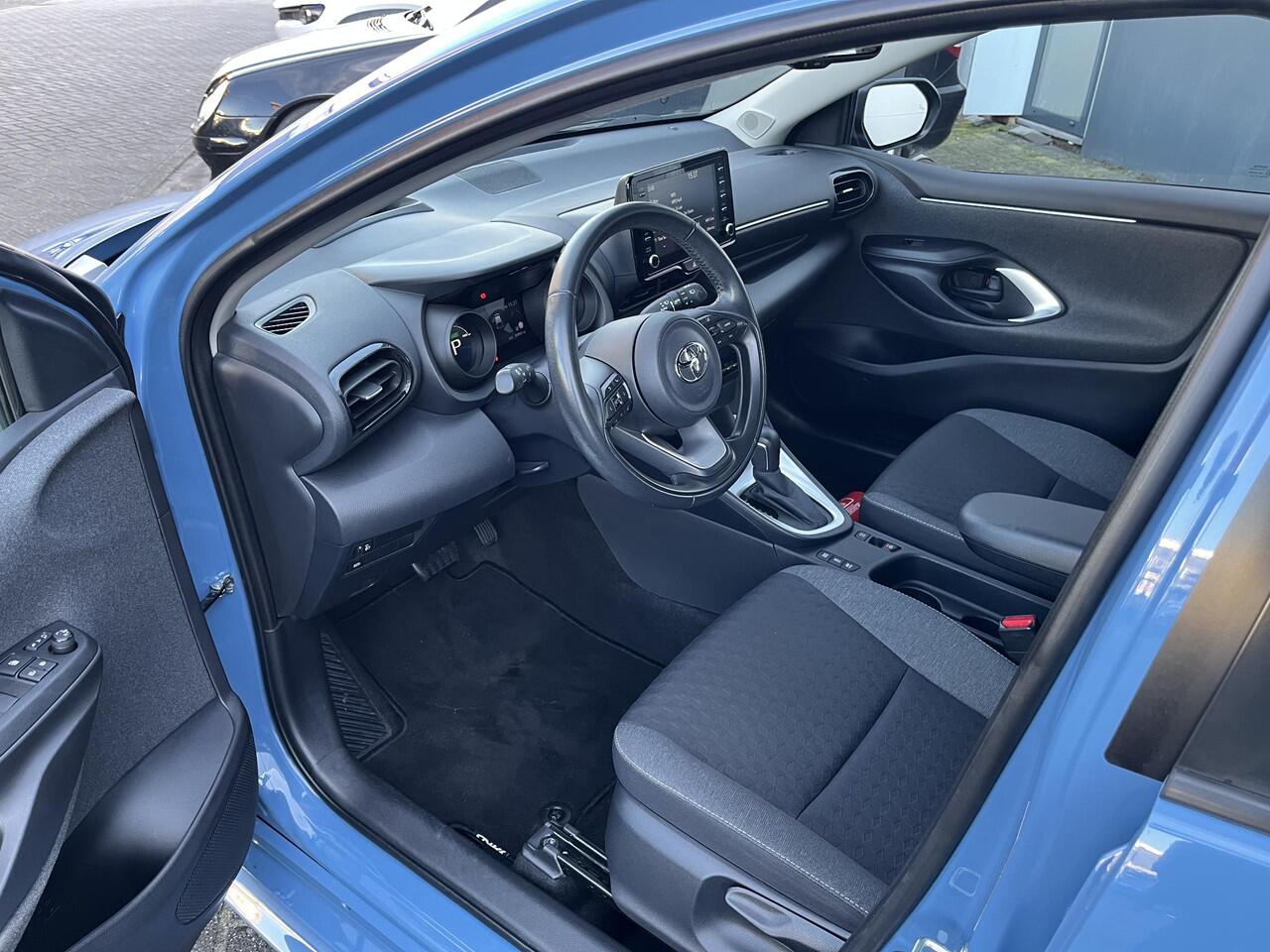 Toyota YARIS 1.5 Hybrid Executive Special | Parkeersensoren rondom | dode hoek Detectie BSM. | HUD display |