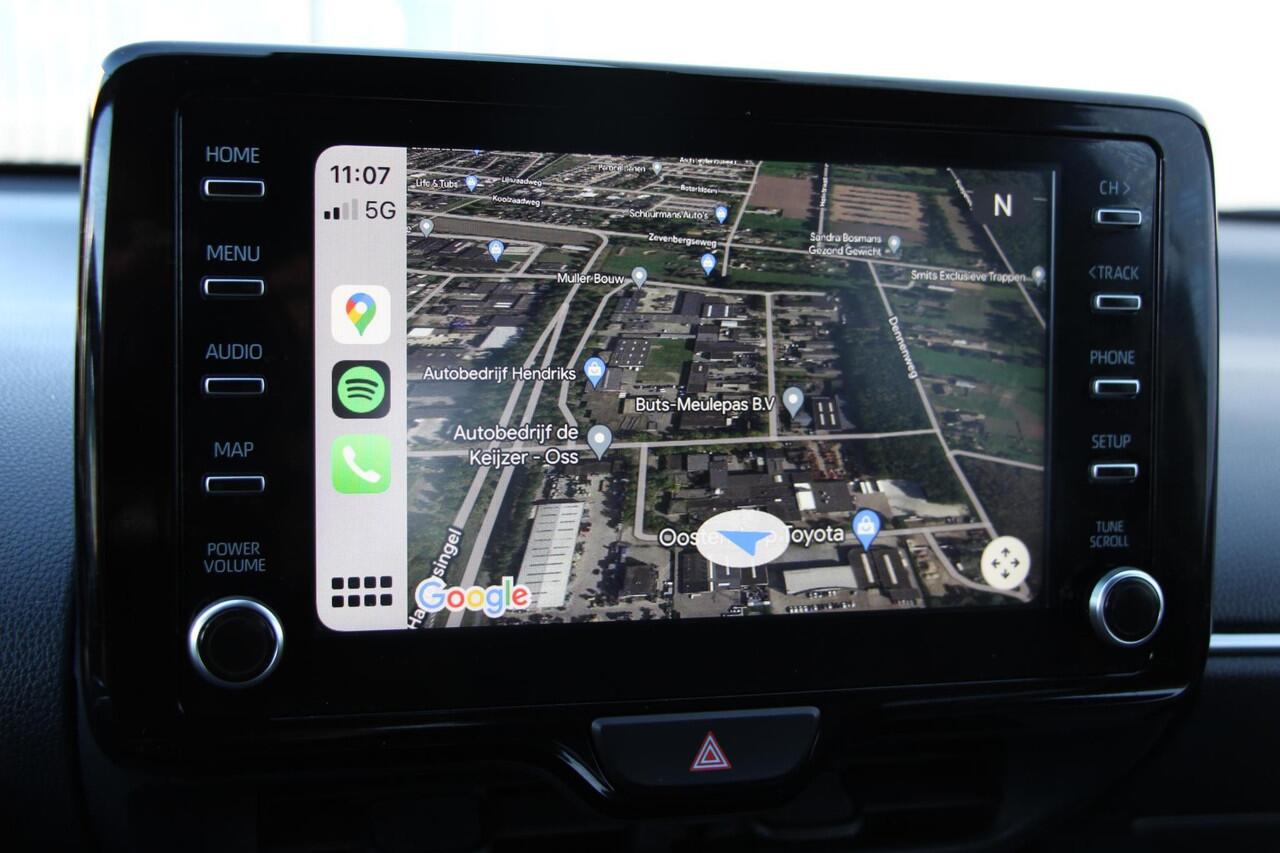 Toyota YARIS 1.5 Hybrid Launch Edition **HEAD UP DISPLAY/ STOELVERWARMING/ JBL AUDIO/ PANORAMA DAK**