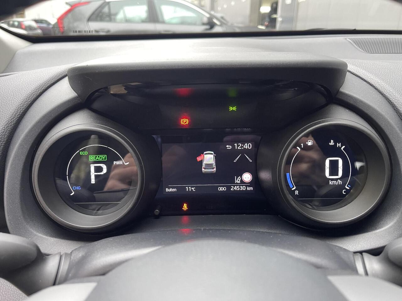 Toyota YARIS 1.5 Hybrid Dynamic NL AUTO | Lichtmetalen velgen | Climate control | Parkeercamera