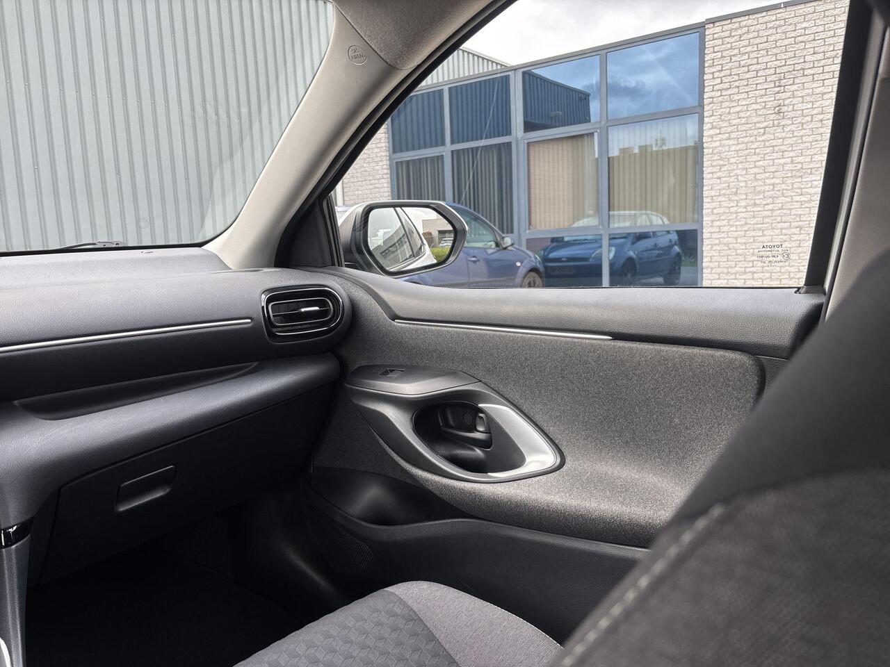 Toyota YARIS 1.5 Hybrid Dynamic Edition | Rijklaar |