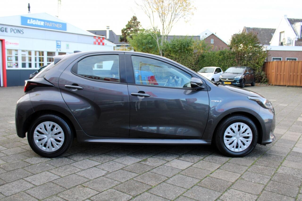 Toyota YARIS 1.5 Hybrid Active