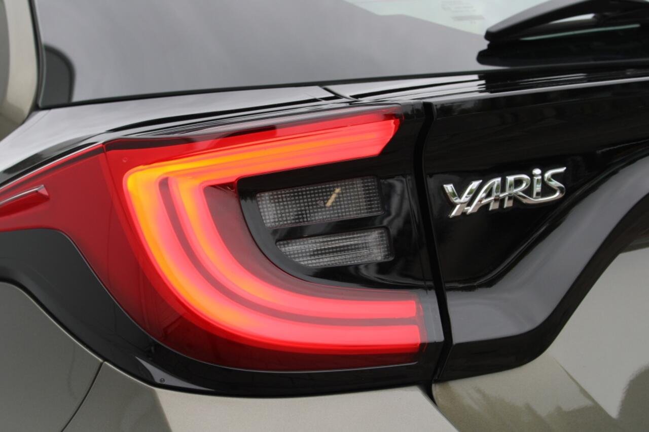 Toyota YARIS 1.5 Hybride Dynamic