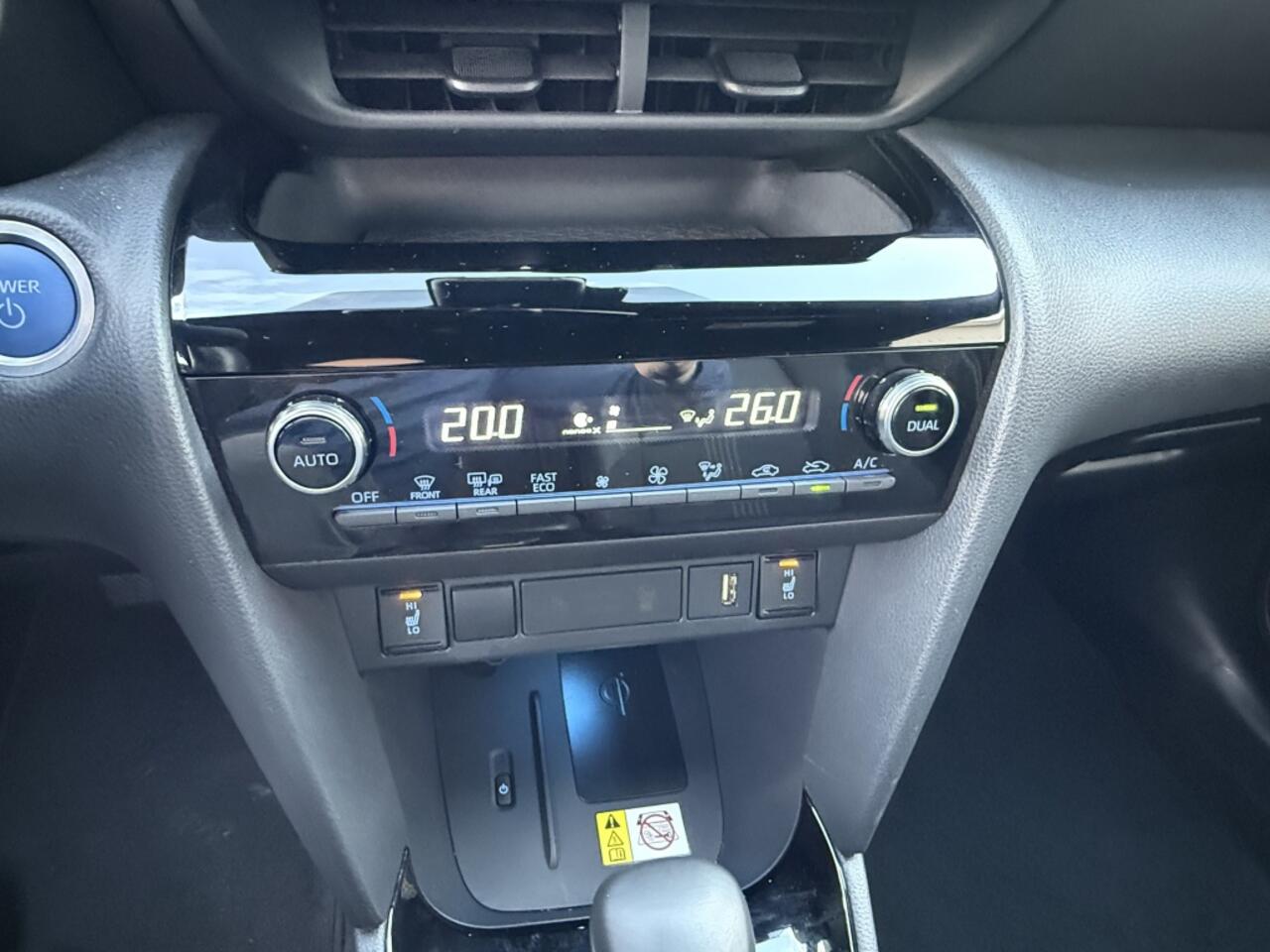 Toyota YARIS Cross 1.5 Hybrid Adventure | JBL | Blindspot | Parkeersensoren V+A