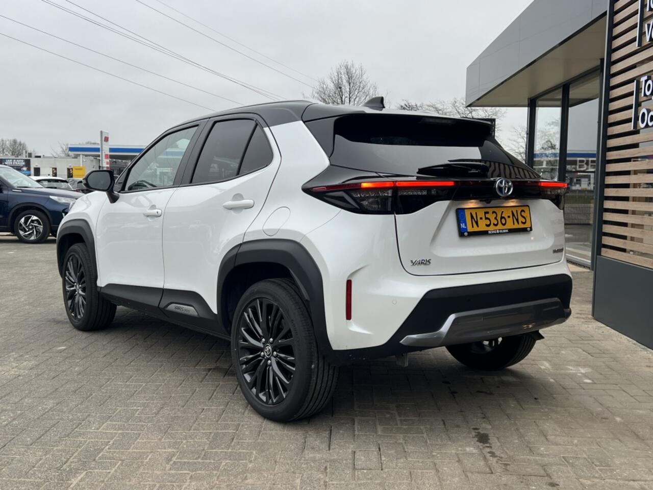 Toyota YARIS Cross 1.5 Hybrid Adventure | JBL | Blindspot | Parkeersensoren V+A