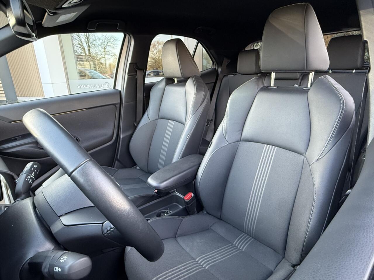 Toyota YARIS Cross 1.5 Hybrid Adventure | JBL | Blindspot | Parkeersensoren V+A