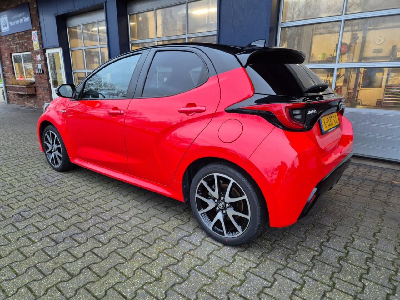 Toyota YARIS 1.5 HYB. LAUNCH EDITION, APPLE CARPLAY/ANDROID AUTO, CAMERA, ALL IN PRIJS.