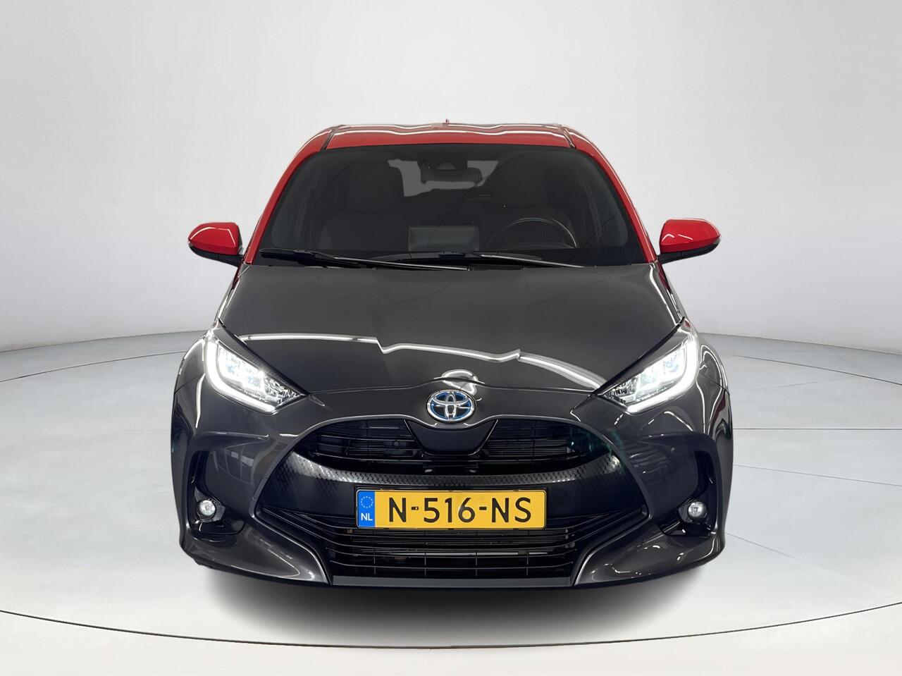 Toyota YARIS 1.5 Hybrid Tokyo Spirit Bi-tone