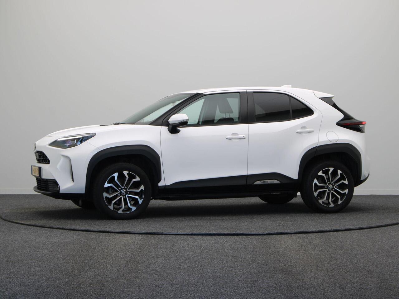 Toyota YARIS Cross 1.5 Hybrid First Edition | Apple carplay & Android Auto | Trekhaak | Achteruitrijcamera | Led Koplampen |