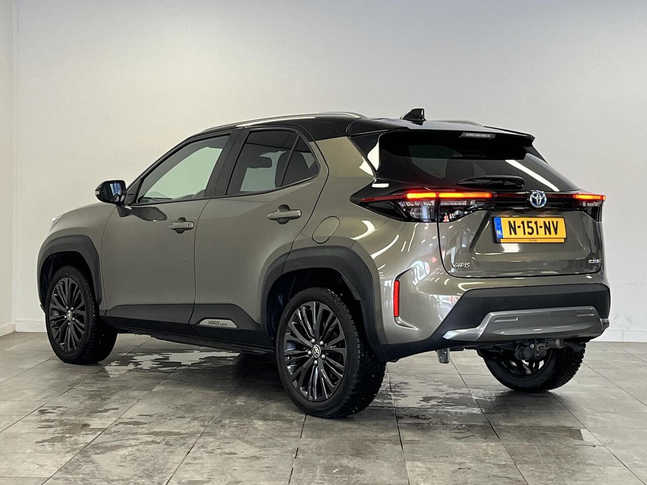 Toyota YARIS Cross 1.5 Hybrid Adventure | TREKHAAK | HEAD-UP | STOEL/STUUR VERWARMING |