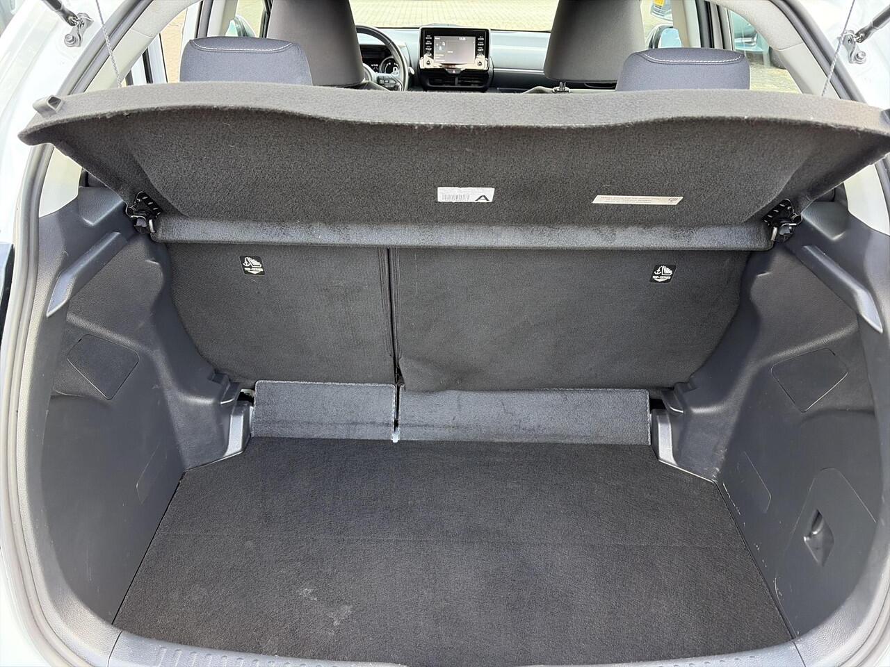 Toyota YARIS 1.5 Hybrid Dynamic