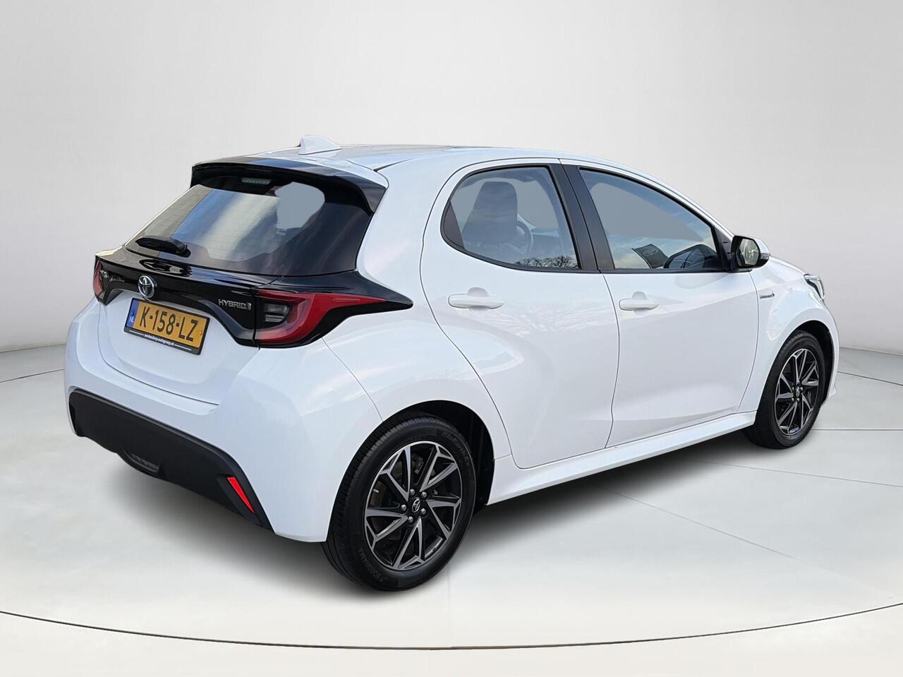 Toyota YARIS 1.5 Hybrid Dynamic