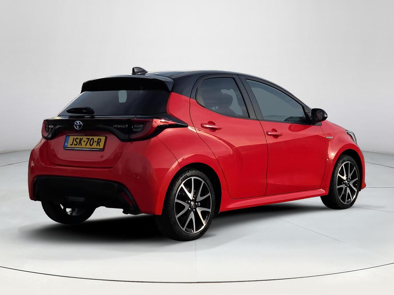 Toyota YARIS 1.5 Hybrid Executive | Panorama | Head Up | Apple CarPlay | Rijklaar incl. garantie |