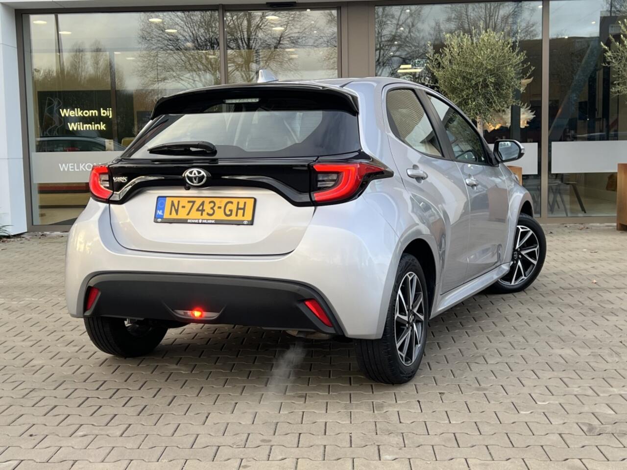 Toyota YARIS 1.5 VVT-i TeamNL | Keyless | Led | Adaptive Cruise