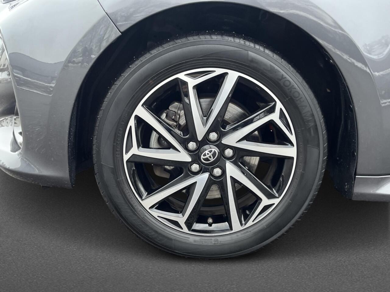 Toyota YARIS 1.5 Hybride Dynamic