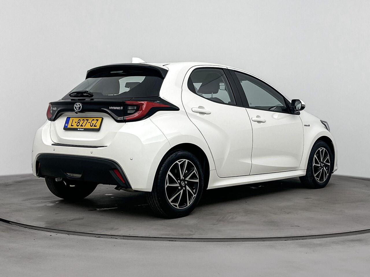 Toyota YARIS 1.5 Hybrid Dynamic airco automatisch |Apple Carplay/Android Auto |Cruise control adaptief |LED koplampen | lichtmetalen velgen 16" |