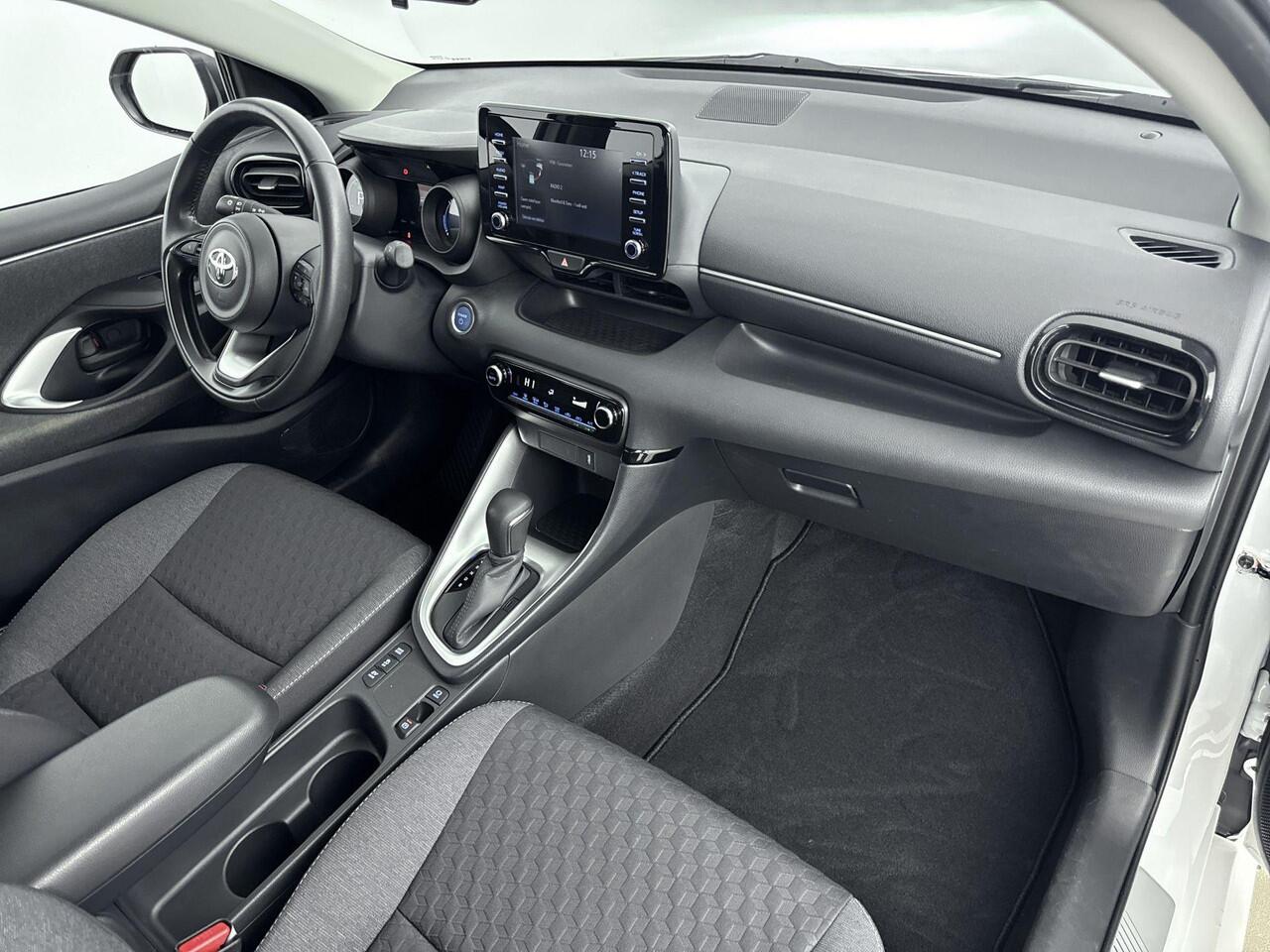 Toyota YARIS 1.5 Hybrid Dynamic airco automatisch |Apple Carplay/Android Auto |Cruise control adaptief |LED koplampen | lichtmetalen velgen 16" |