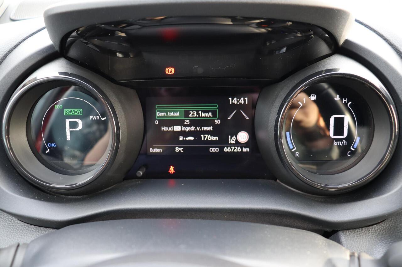 Toyota YARIS 1.5 Hybrid Launch Edition,Trekhaak,Stoelverwarming ,Apple Carplay / Android Auto, parkeersensoren, Climate control, Navi, JBL.