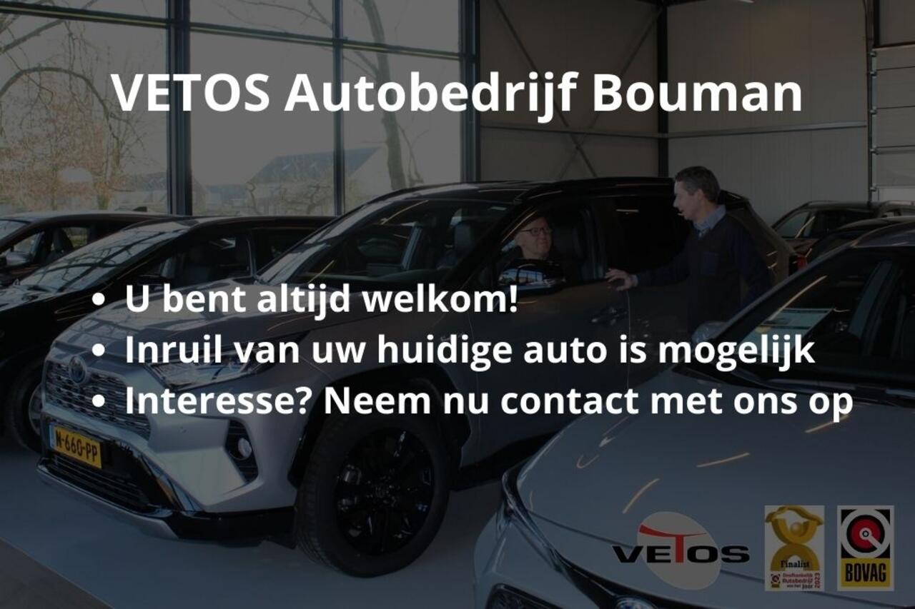 Toyota YARIS 1.5 Hybrid Style+ / Bi-Tone / afn. Trekhaak / PDC / BSM