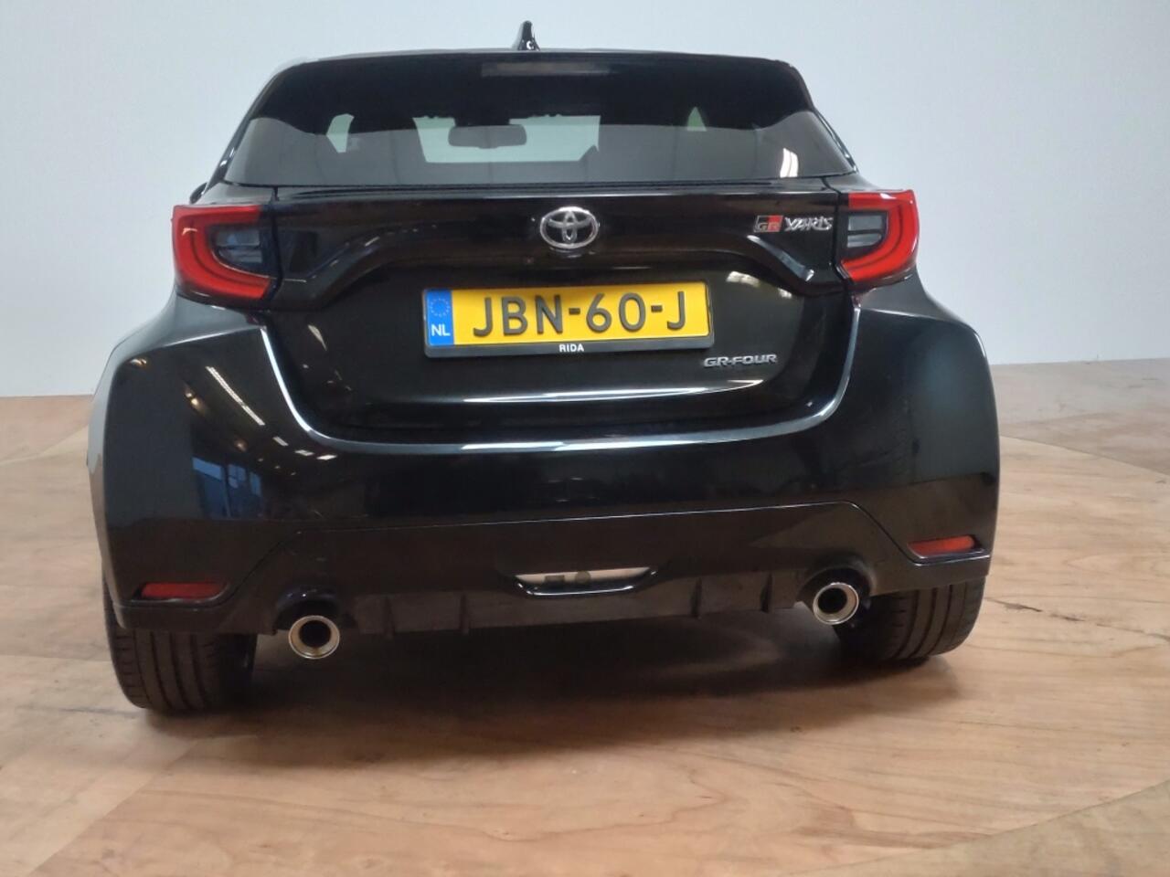 Toyota YARIS 1.6 GR-Sport Performance