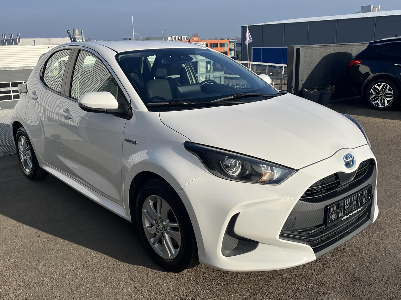 Toyota YARIS 1.5 Hybrid Business Plus Apple Carplay en/of Android auto navigatie, Stoelverwarming, Adaptieve cruise control, Achteruitrijcamera, Climate control