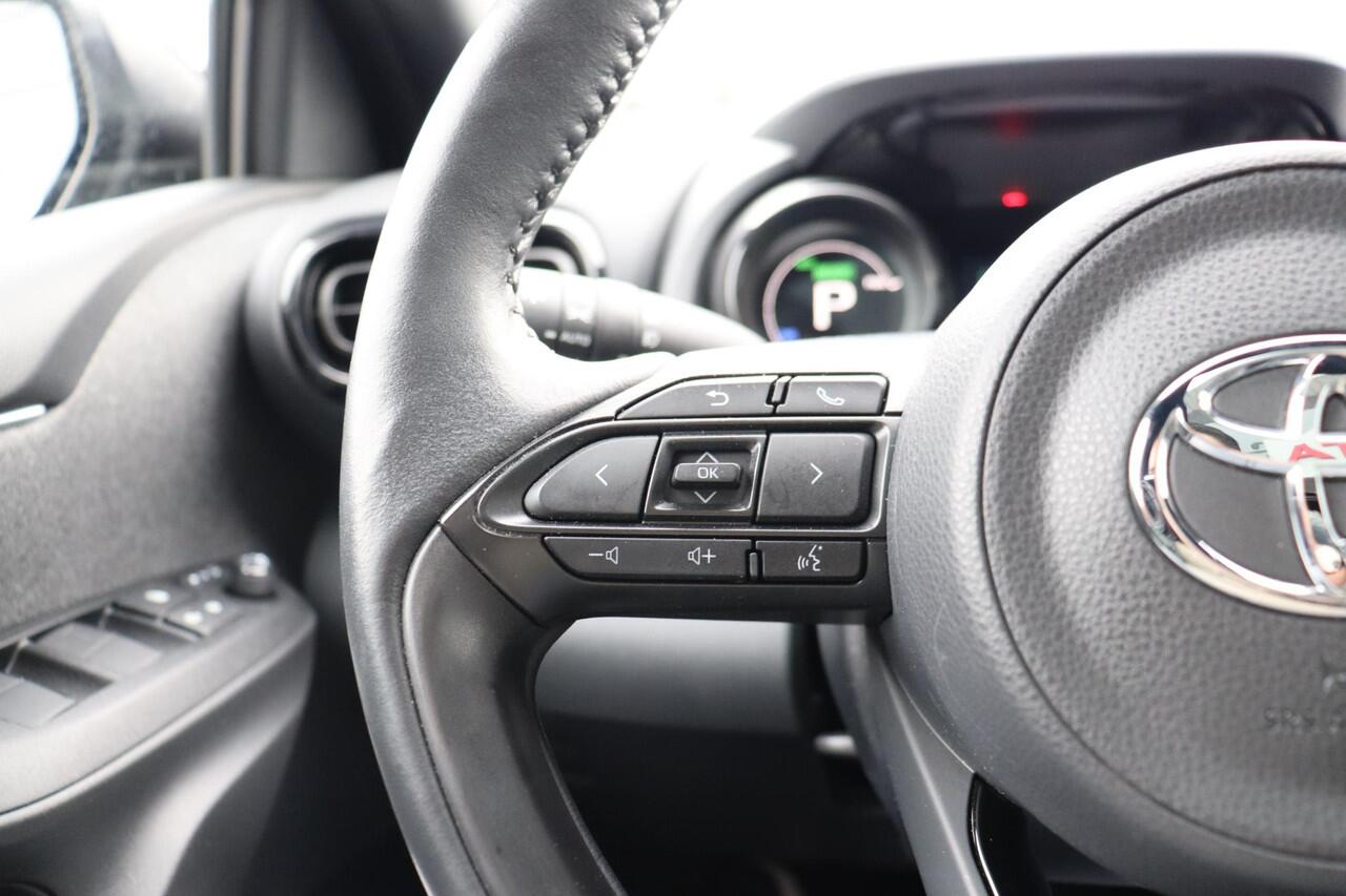 Toyota YARIS 1.5 Hybrid Executive, JBL, Panodak, Apple Carplay / Android auto, Parkeersensoren, Adaptieve cruise control, BSM.
