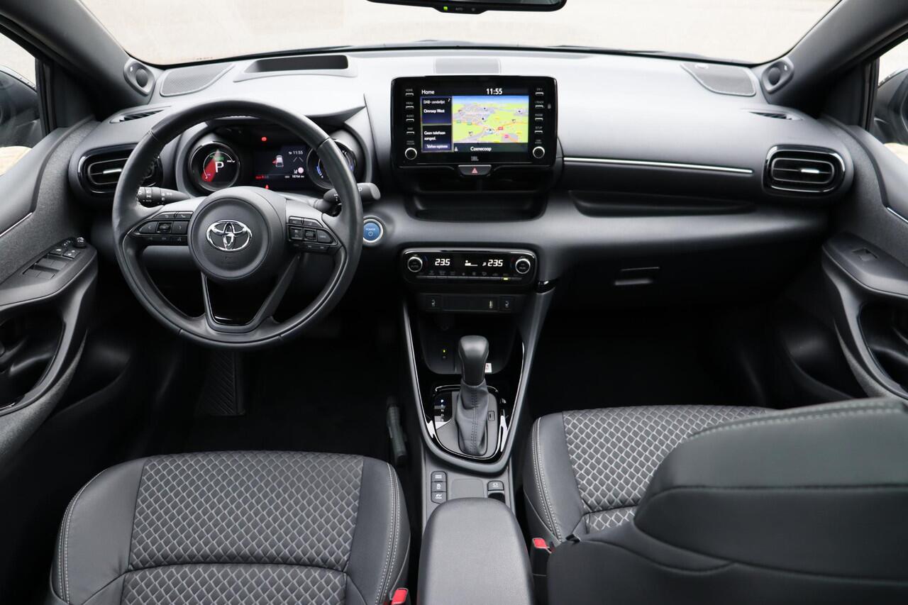 Toyota YARIS 1.5 Hybrid Executive, JBL, Panodak, Apple Carplay / Android auto, Parkeersensoren, Adaptieve cruise control, BSM.