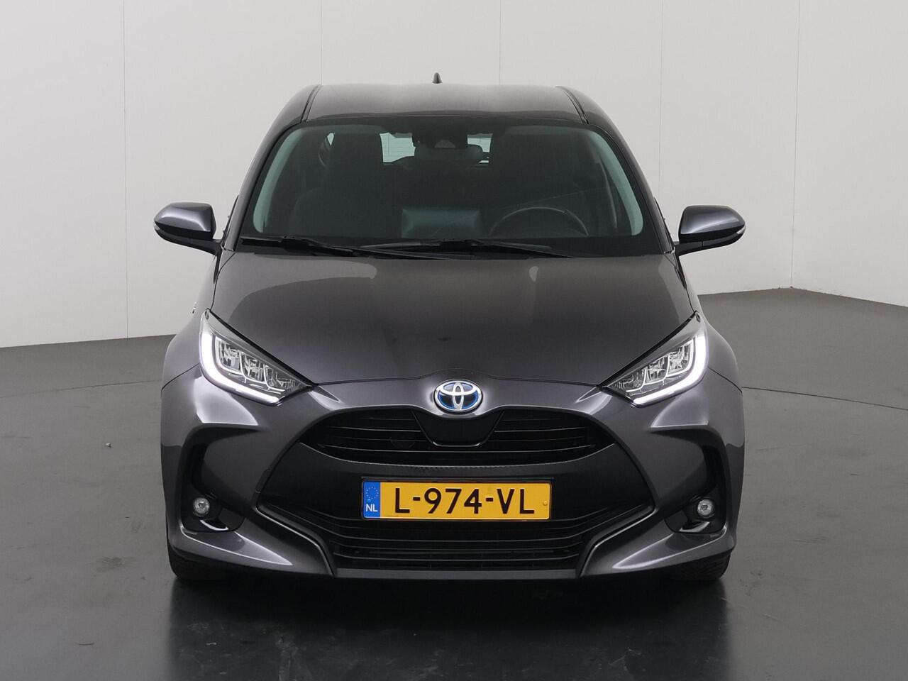 Toyota YARIS 1.5 Hybrid Dynamic | Navigatie | Parkeercamera | Climate Control | Cruise Control | Keyless Entry/Go | Apple Carplay/Android Auto |