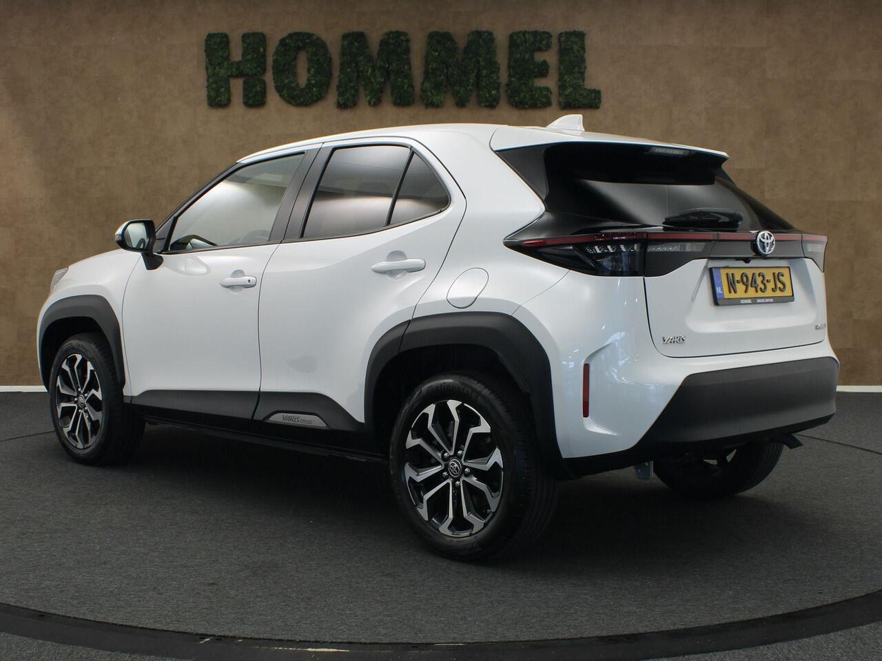 Toyota YARIS Cross 1.5 Hybrid First Edition - ORIGINEEL NEDERLANDSE AUTO - PARELMOERLAK - KEYLESS ENRTY & START - ADAPTIVE CRUISE CONTROL - APPLE CARPLAY / ANDROID AUTO