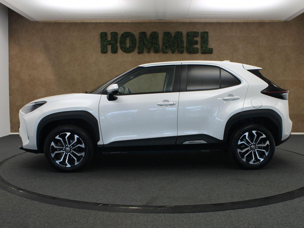 Toyota YARIS Cross 1.5 Hybrid First Edition - ORIGINEEL NEDERLANDSE AUTO - PARELMOERLAK - KEYLESS ENRTY & START - ADAPTIVE CRUISE CONTROL - APPLE CARPLAY / ANDROID AUTO