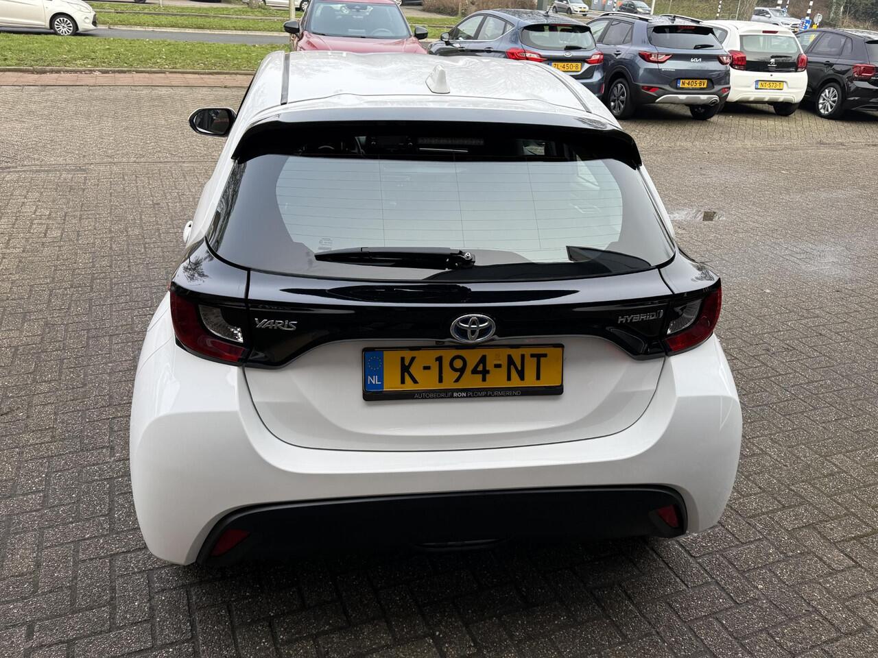 Toyota YARIS 1.5 Hybrid Active / Airco clima/ Apple carplay/ Camera/ Cruise/