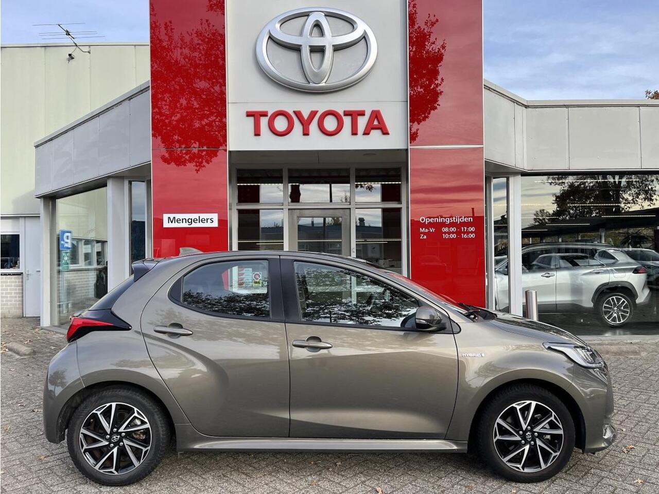 Toyota YARIS 1.5 Hybrid Dynamic | Rijklaar, LED koplampen | Camera | Mistlampen voor