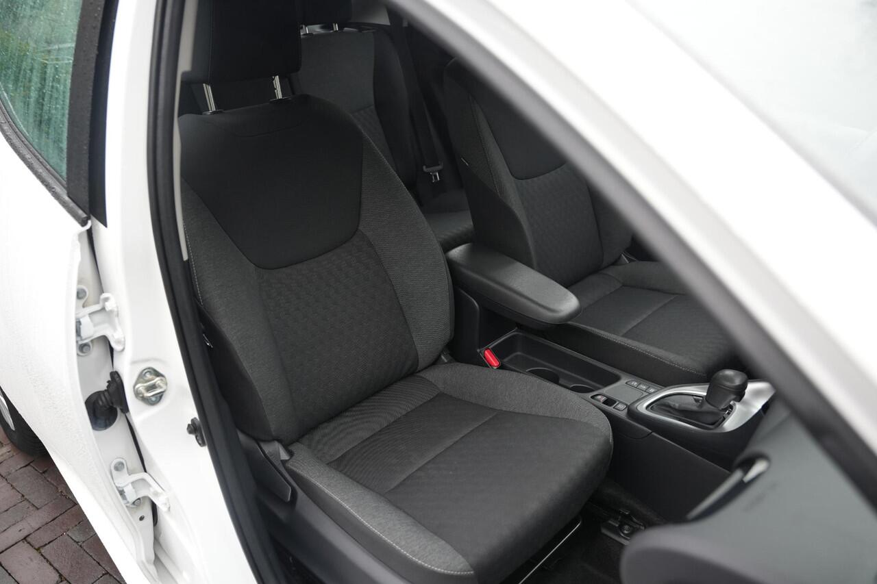 Toyota YARIS 1.5 Hybrid Comfort Navi camera, stoelverwarming assistent