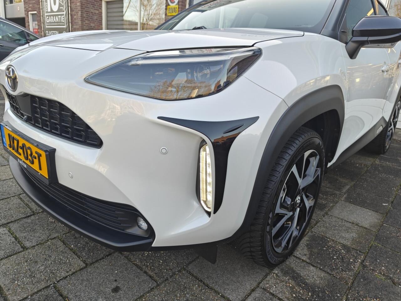 Toyota YARIS Cross Hybrid 2WD Team D