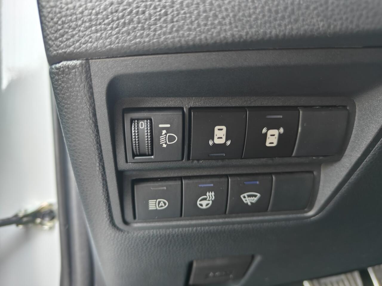 Toyota YARIS Cross Hybrid 2WD Team D