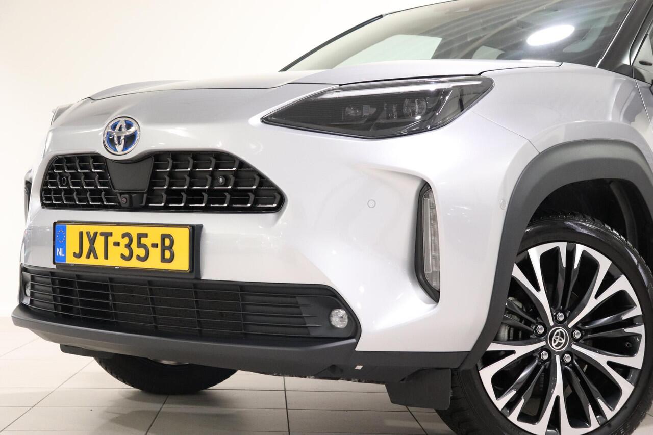 Toyota YARIS Cross 1.5 Hybrid Executive, Stoel & Stuur Verwarming, Keyless, 360 Camera, BSM, Panodak!