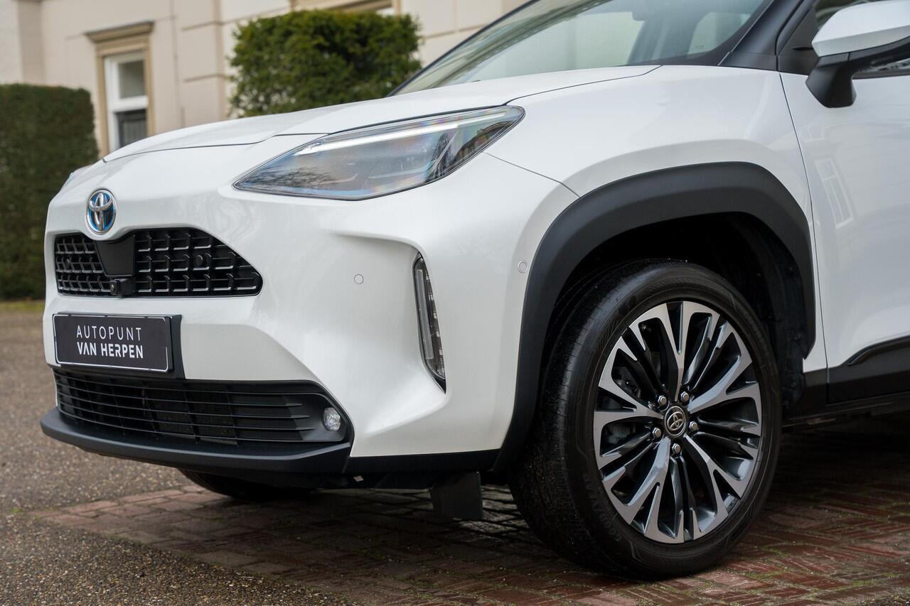 Toyota YARIS Cross 1.5 Hybrid Dynamic 360 CAM | HALF LEDER | ADAPTIVE | KEYLESS | CARPLAY