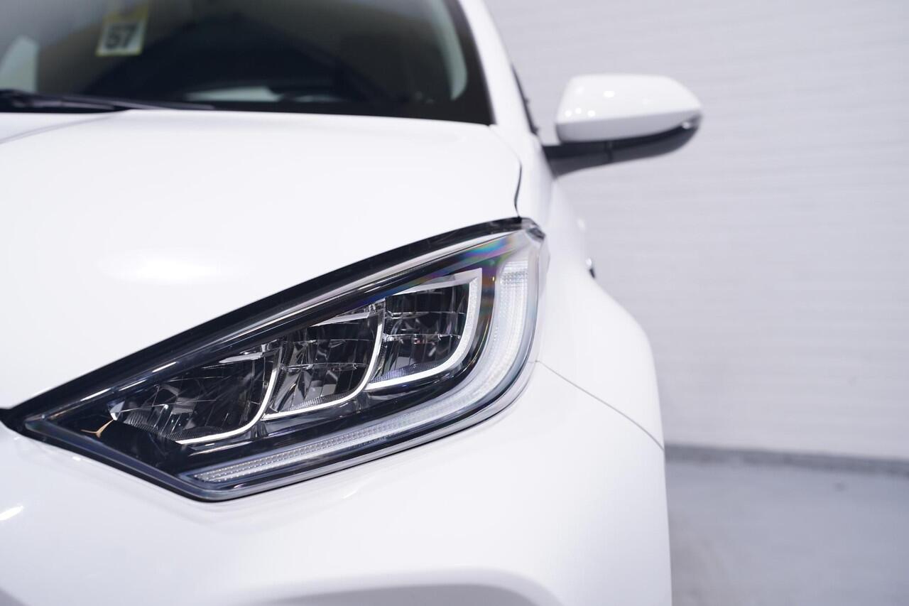 Toyota YARIS 1.5 Hybrid Dynamic NAP 1e eigenaar camera lane-assist stuurbediening Navigatie DAB climate-controle bleutooth botsbeveiliging electrisch-pakket